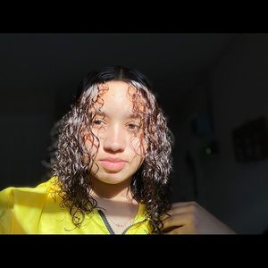 Meet your Posher, Ava